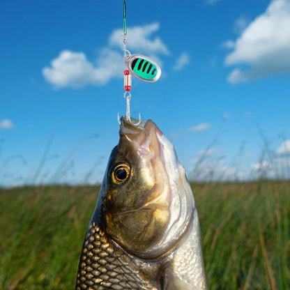 30pcs Metal  Spinning Lure with Treble Hook,  for Freshwater and Saltwater